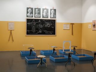 Новая выставка в Музее станка: персональный проект Романа Сакина «Афинская школа»