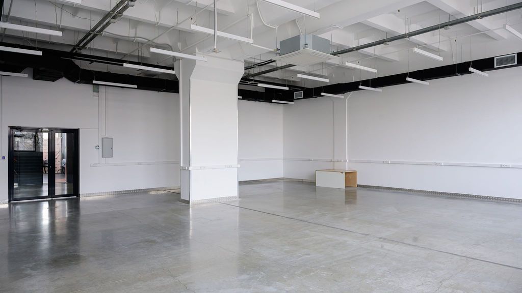 Apeнда в твoрческом индуcтриaльном клаcтeрe «Oктaва»