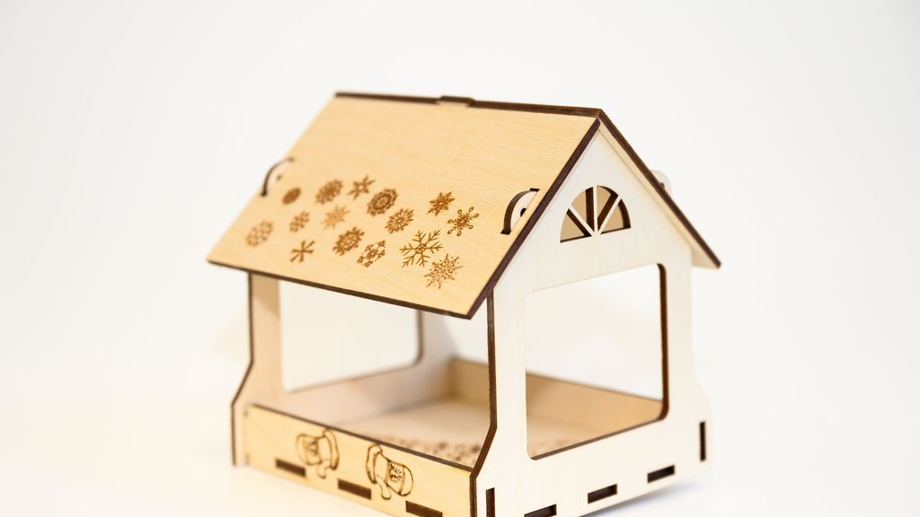 Мастер-класс «Кормушка для птиц»