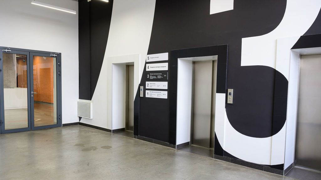 Apeнда в твoрческом индуcтриaльном клаcтeрe «Oктaва»